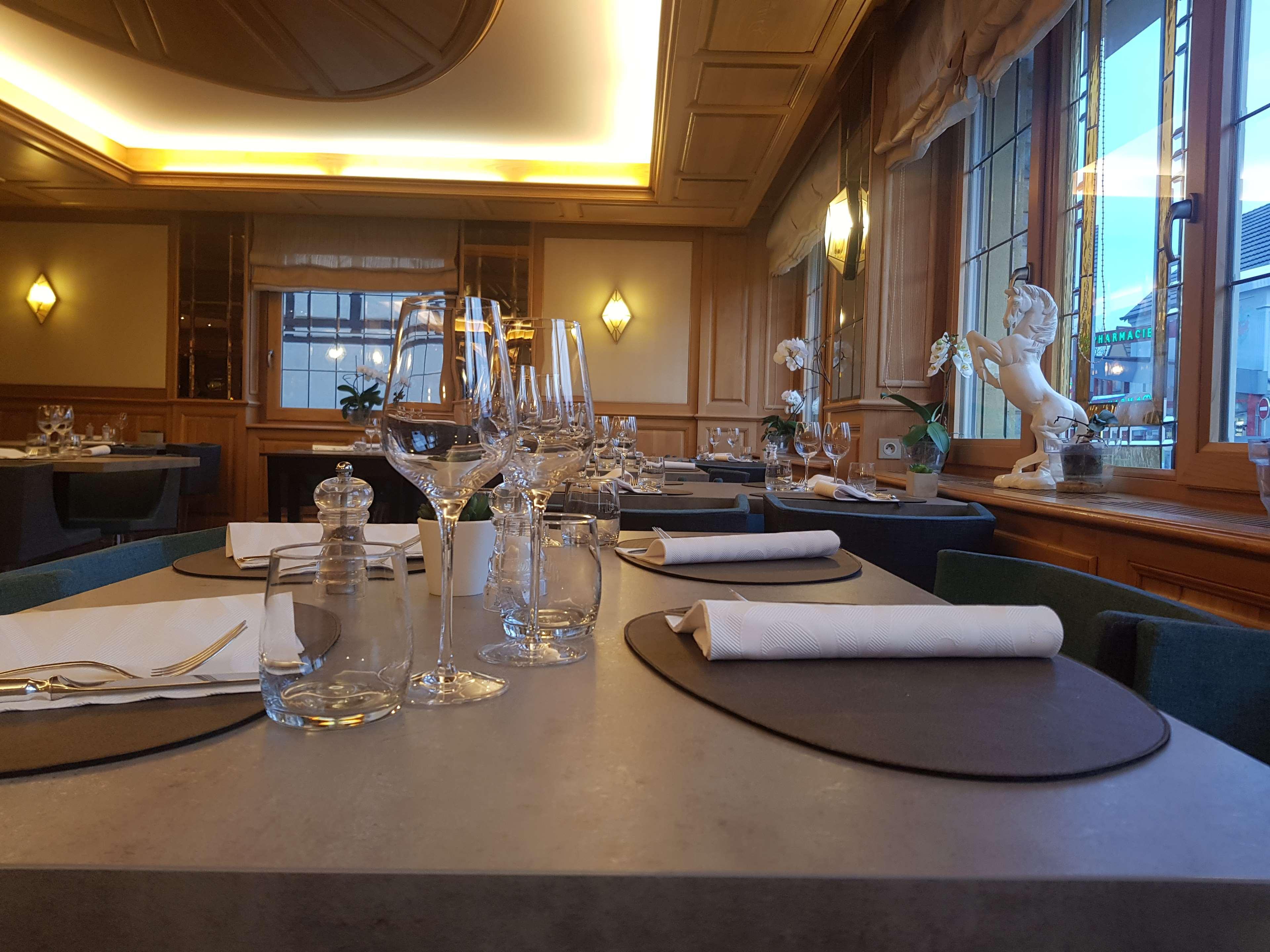 Best Western Plus Au Cheval Blanc A Mulhouse Baldersheim Ngoại thất bức ảnh
